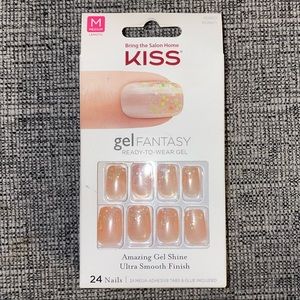 NWOT KISS Light Pink/Light Orange Gel Fantasy Nails — Medium Length